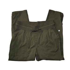 Lululemon Dance Studio Pants Cropped 25"